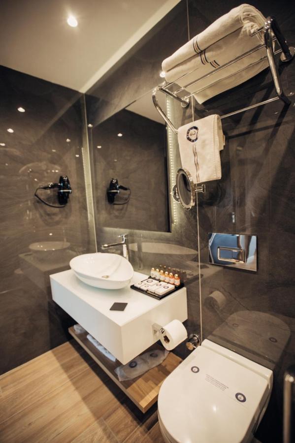 Burhaniye Marina Boutique Hotel Экстерьер фото