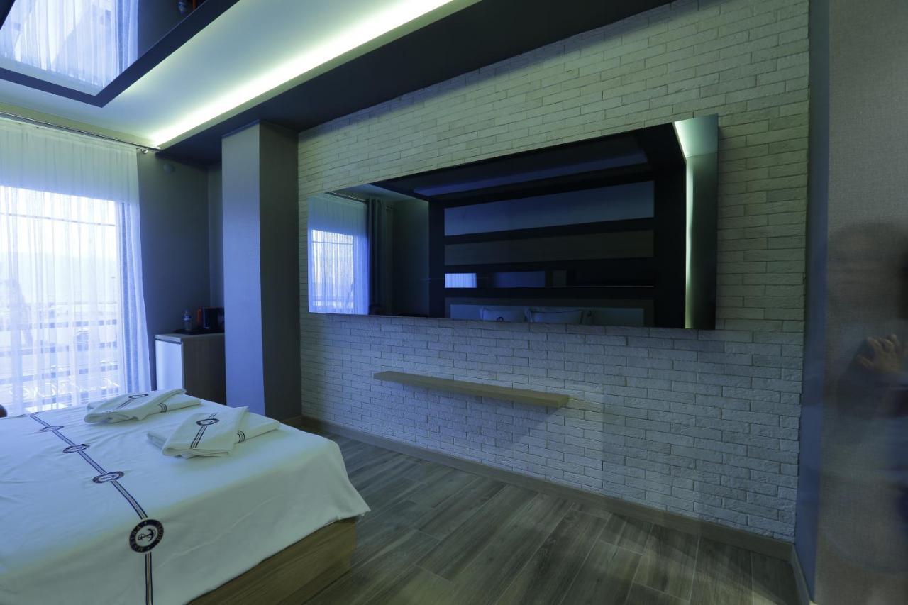 Burhaniye Marina Boutique Hotel Экстерьер фото