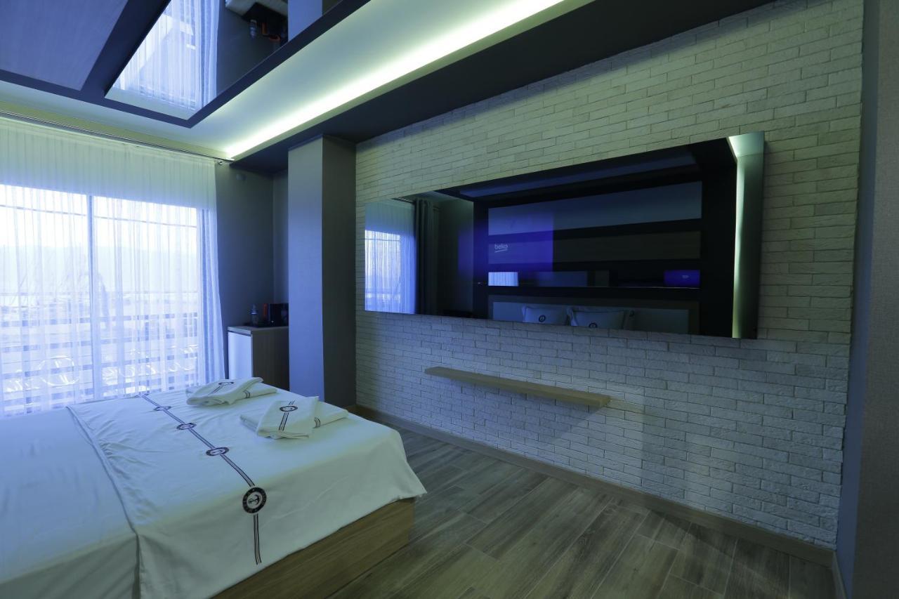 Burhaniye Marina Boutique Hotel Экстерьер фото